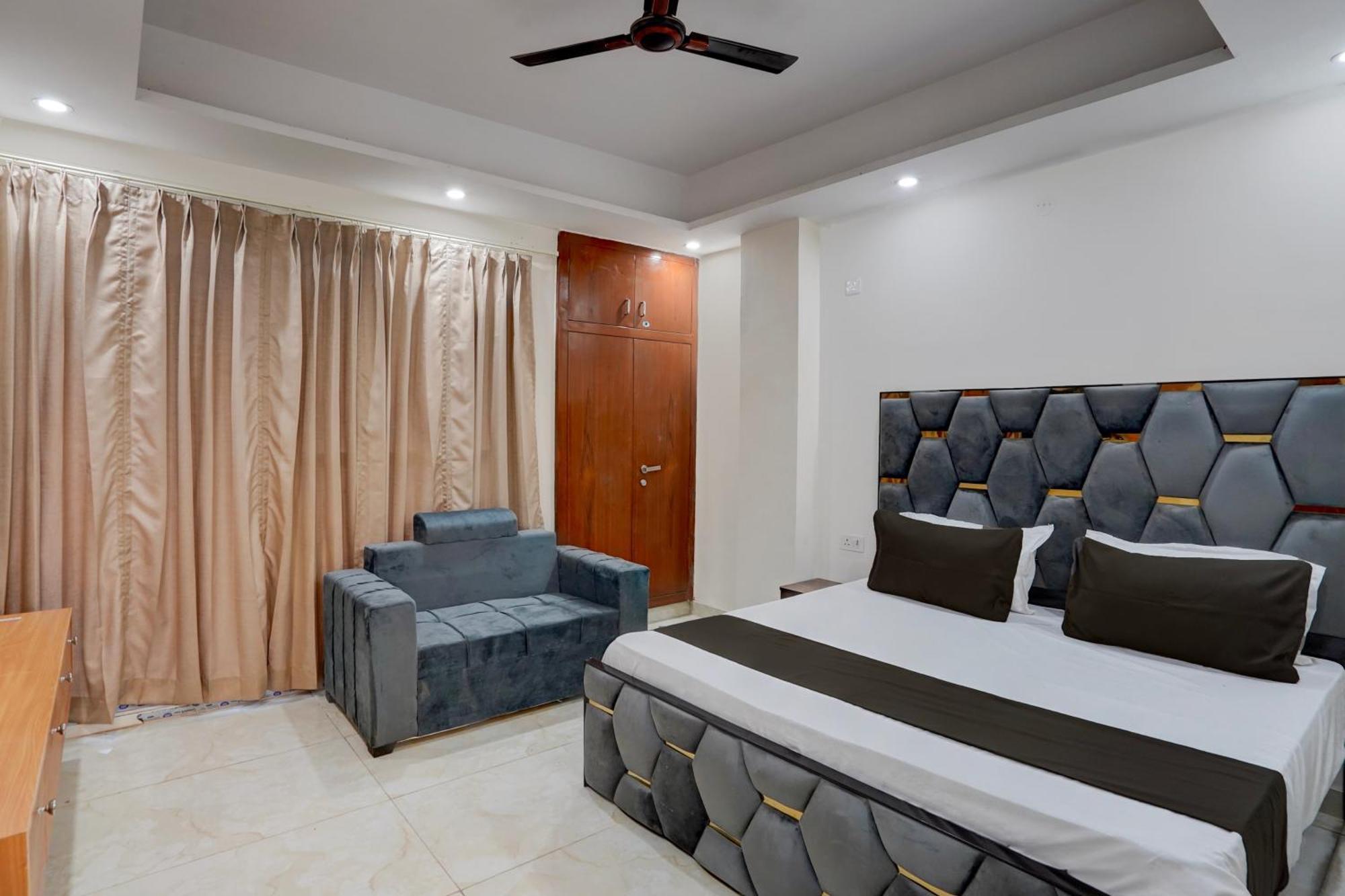 Hotel O R.N Residency Hotel Ґазіабад Екстер'єр фото